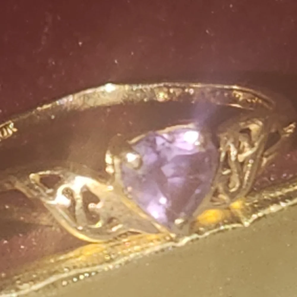 10kt Gold Heart Ring with Amethyst - Picture 6 of 15